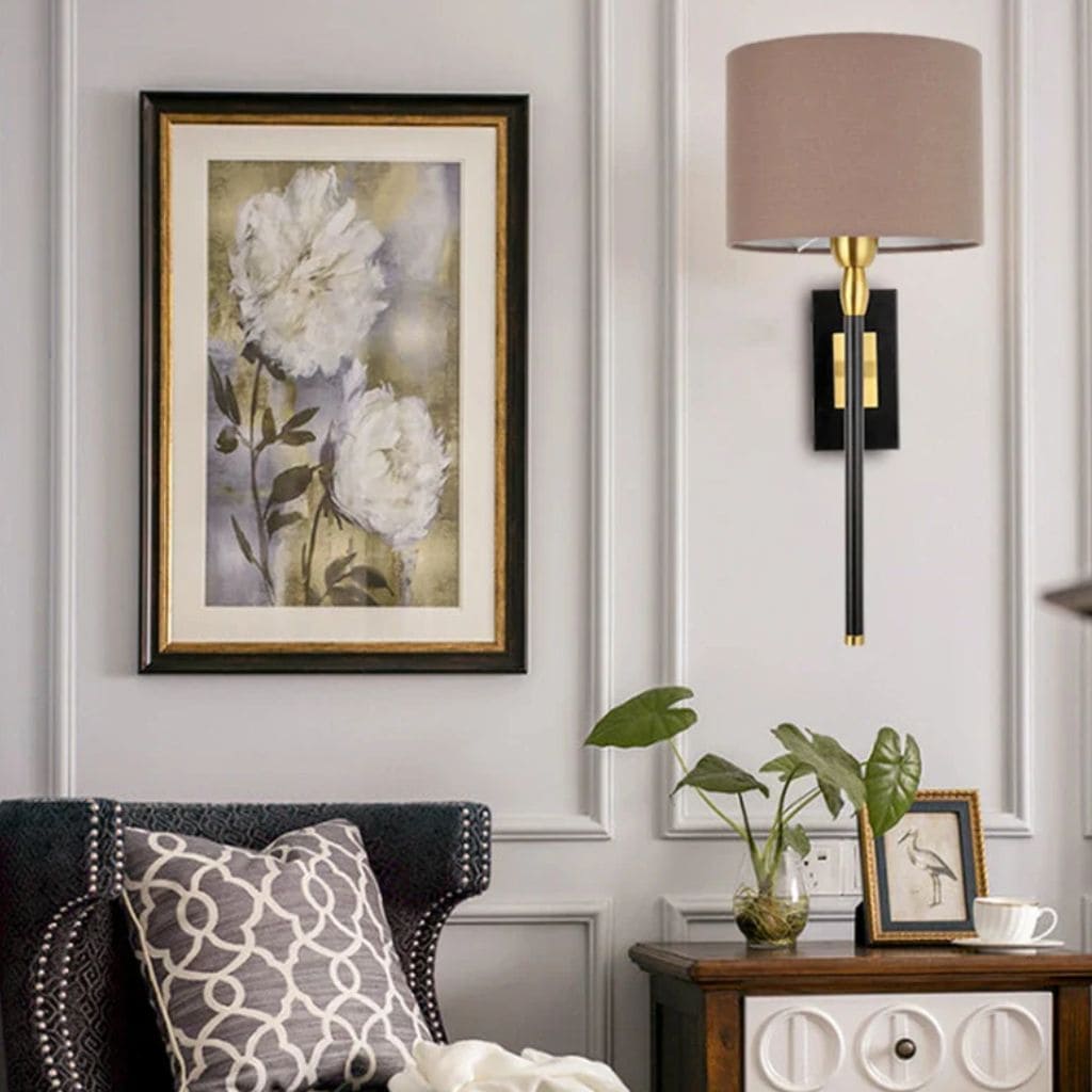 Contemporary Decorative Wall Light