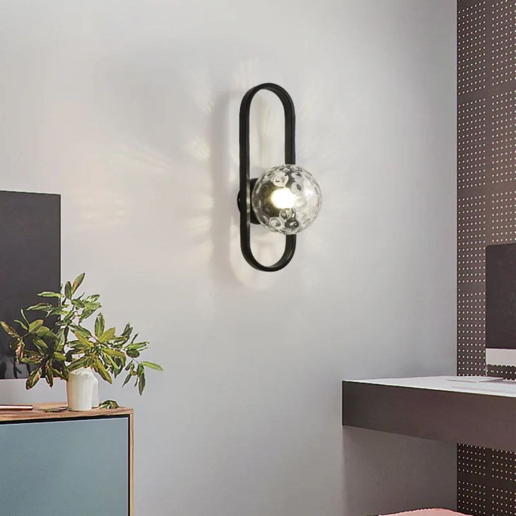 Contemporary elegance wall light