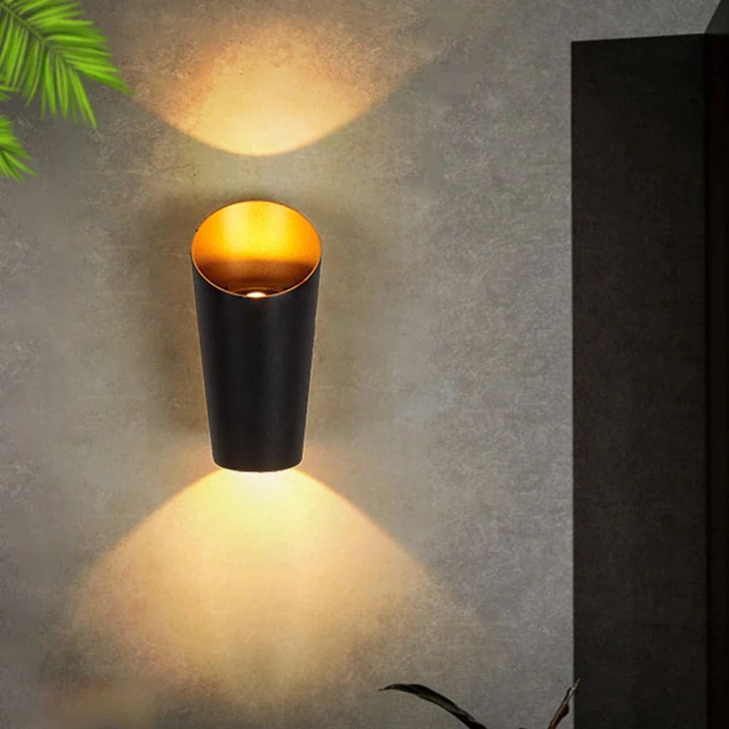 Waterproof aluminum LED wall light