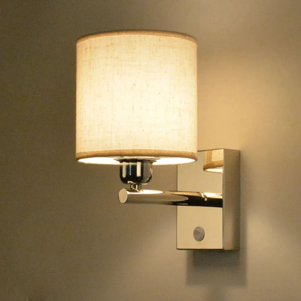Modern wall light in American fabric with LED