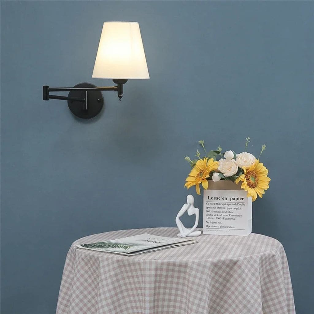 Foldable wall light