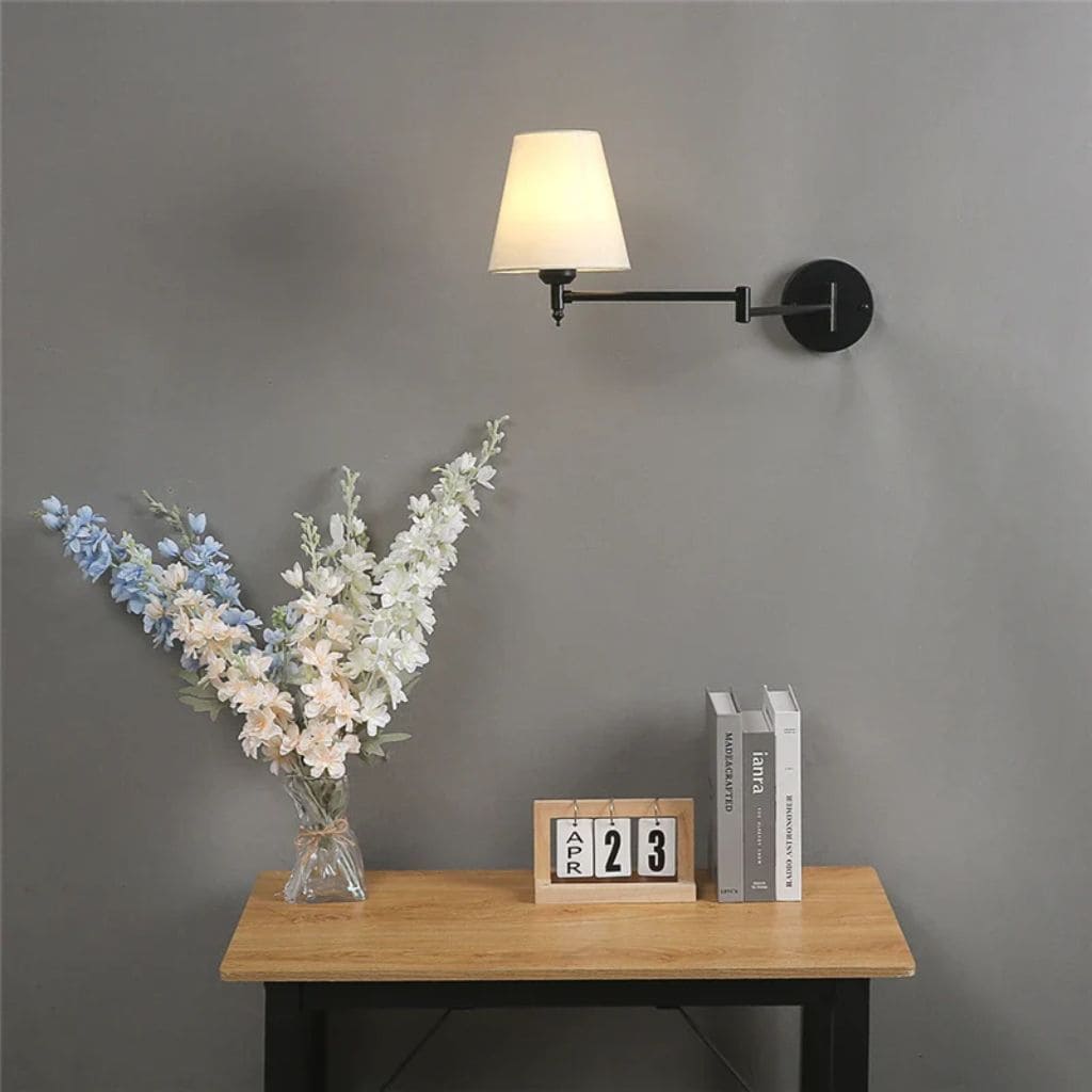Foldable wall light
