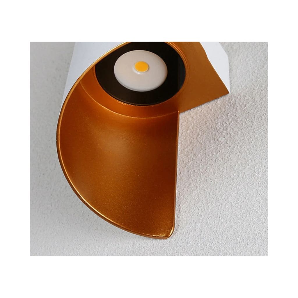 Aluminum spiral wall light