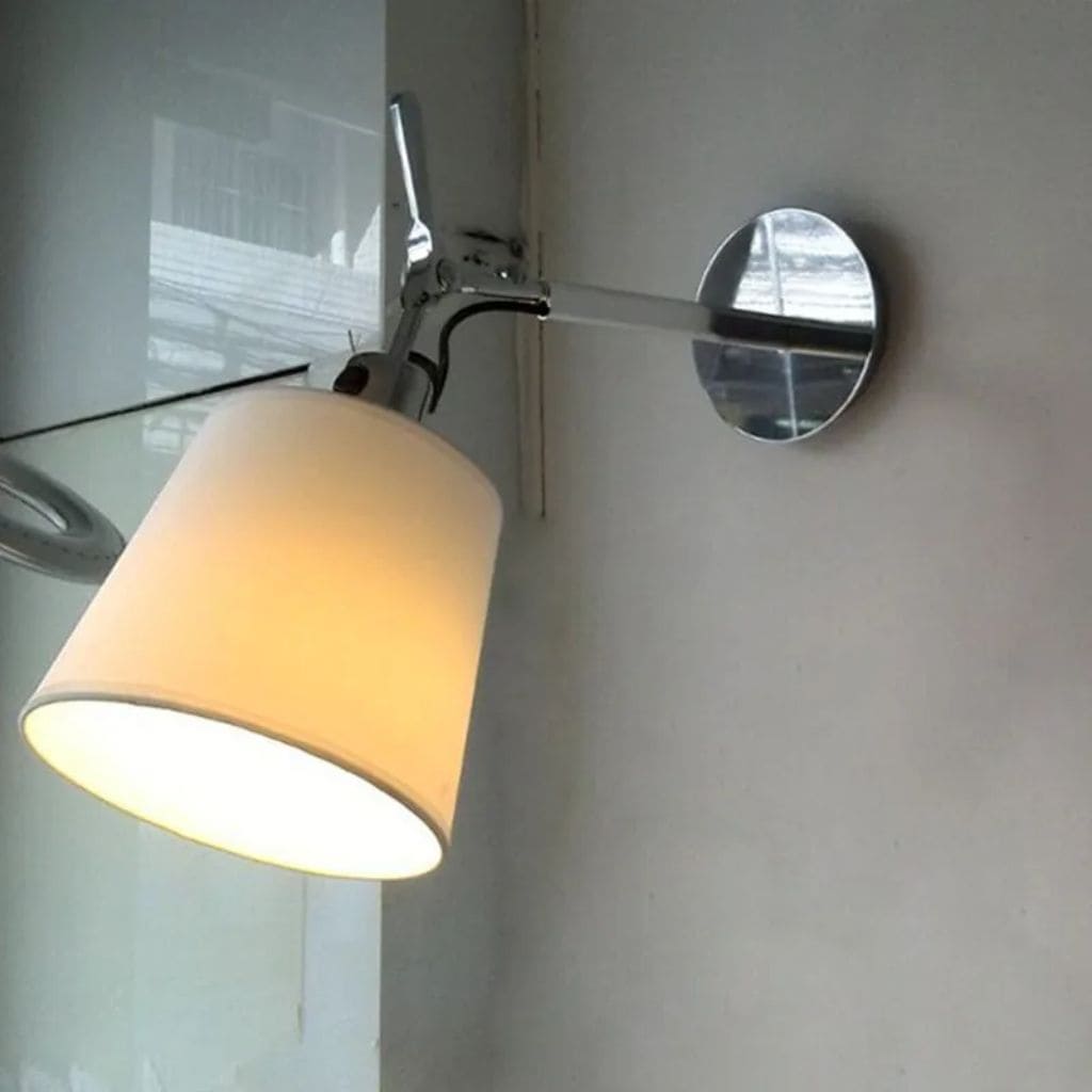 Tolomeo wall light