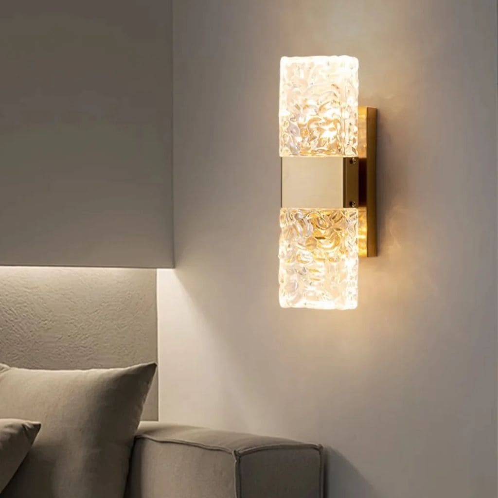Luxury wall lamp in rectangular crystals