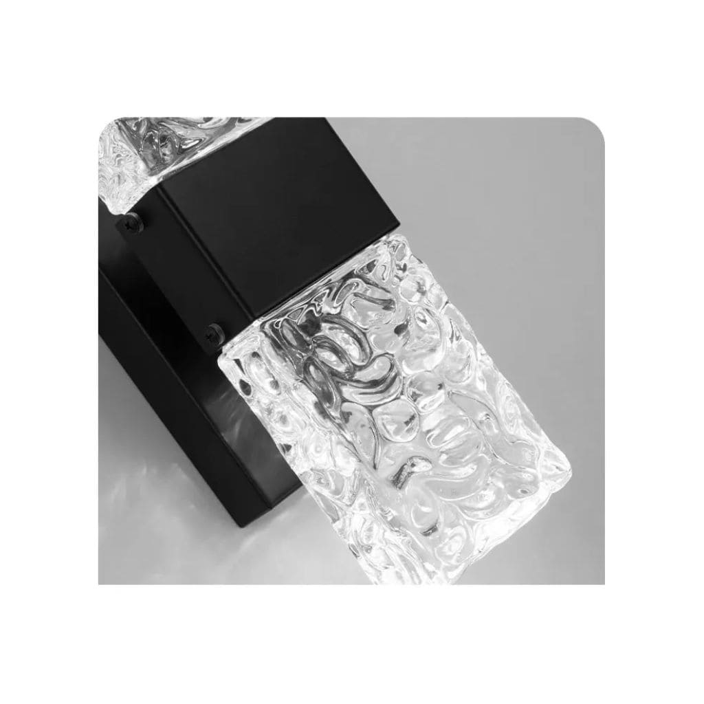 Luxury wall lamp in rectangular crystals