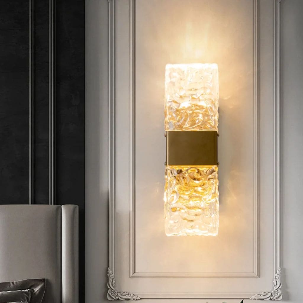 Luxury wall lamp in rectangular crystals