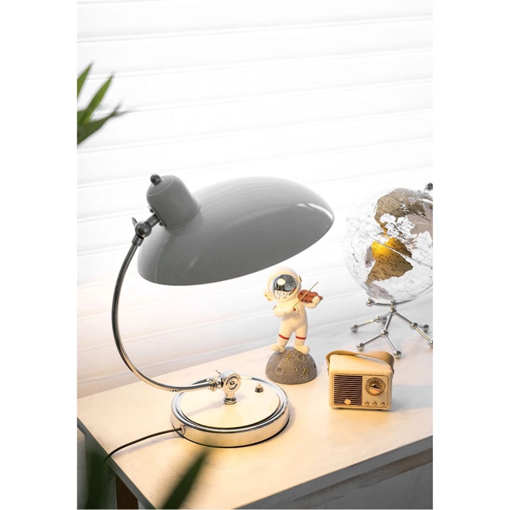 Minimalist Bud lamp