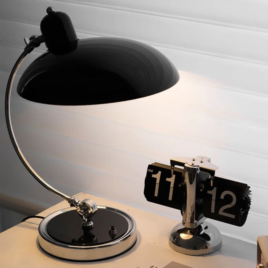 Minimalist Bud lamp