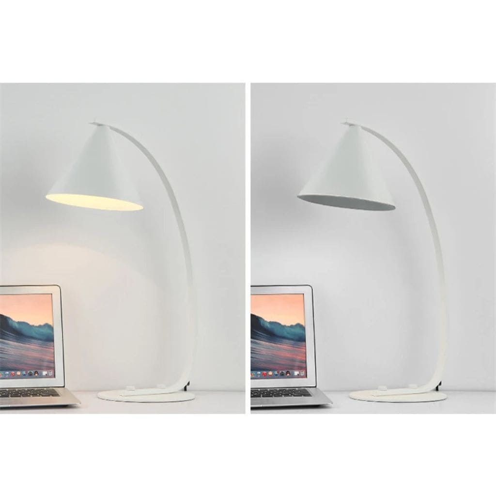 Modern and simple table lamp