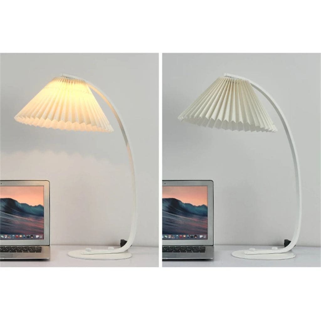 Modern and simple table lamp