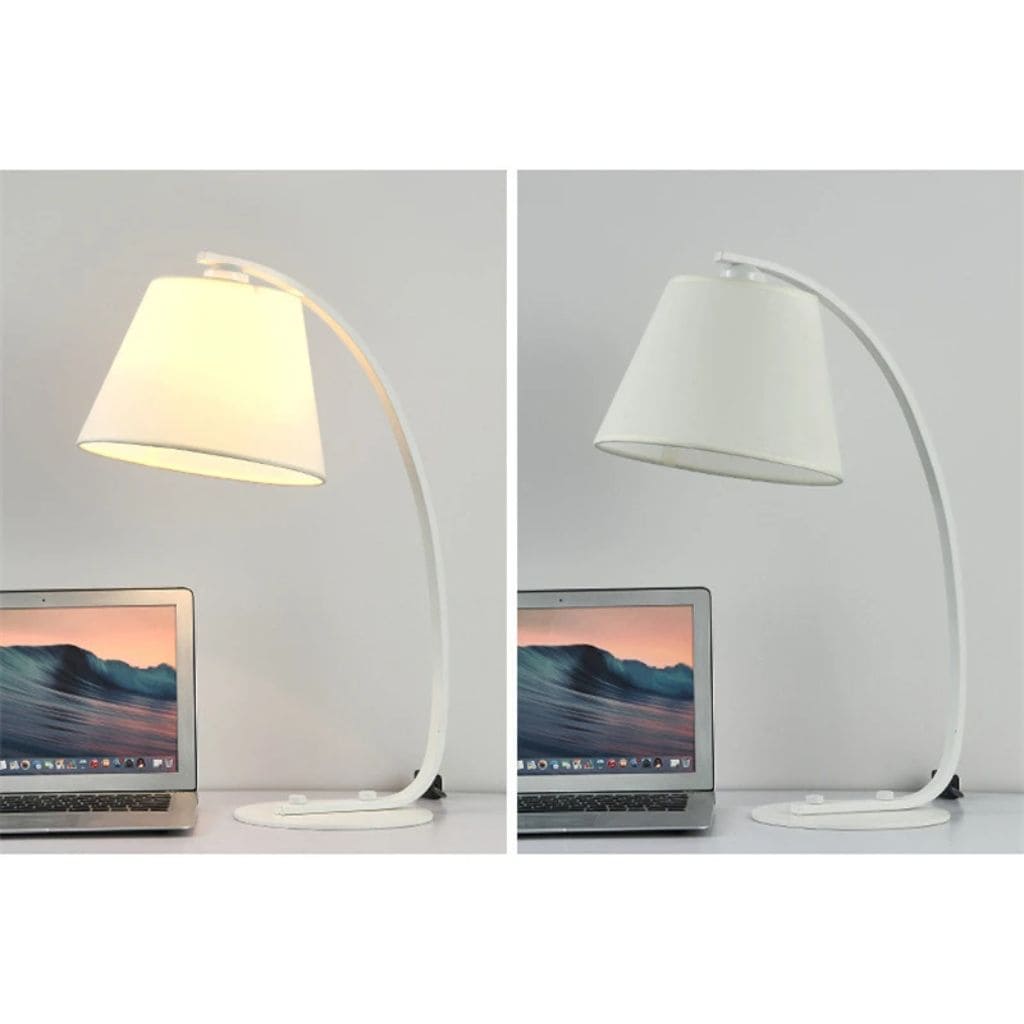 Modern and simple table lamp