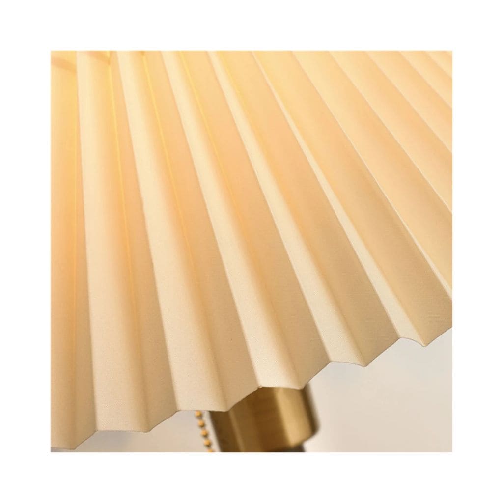 Nordic table lamp in solid wood