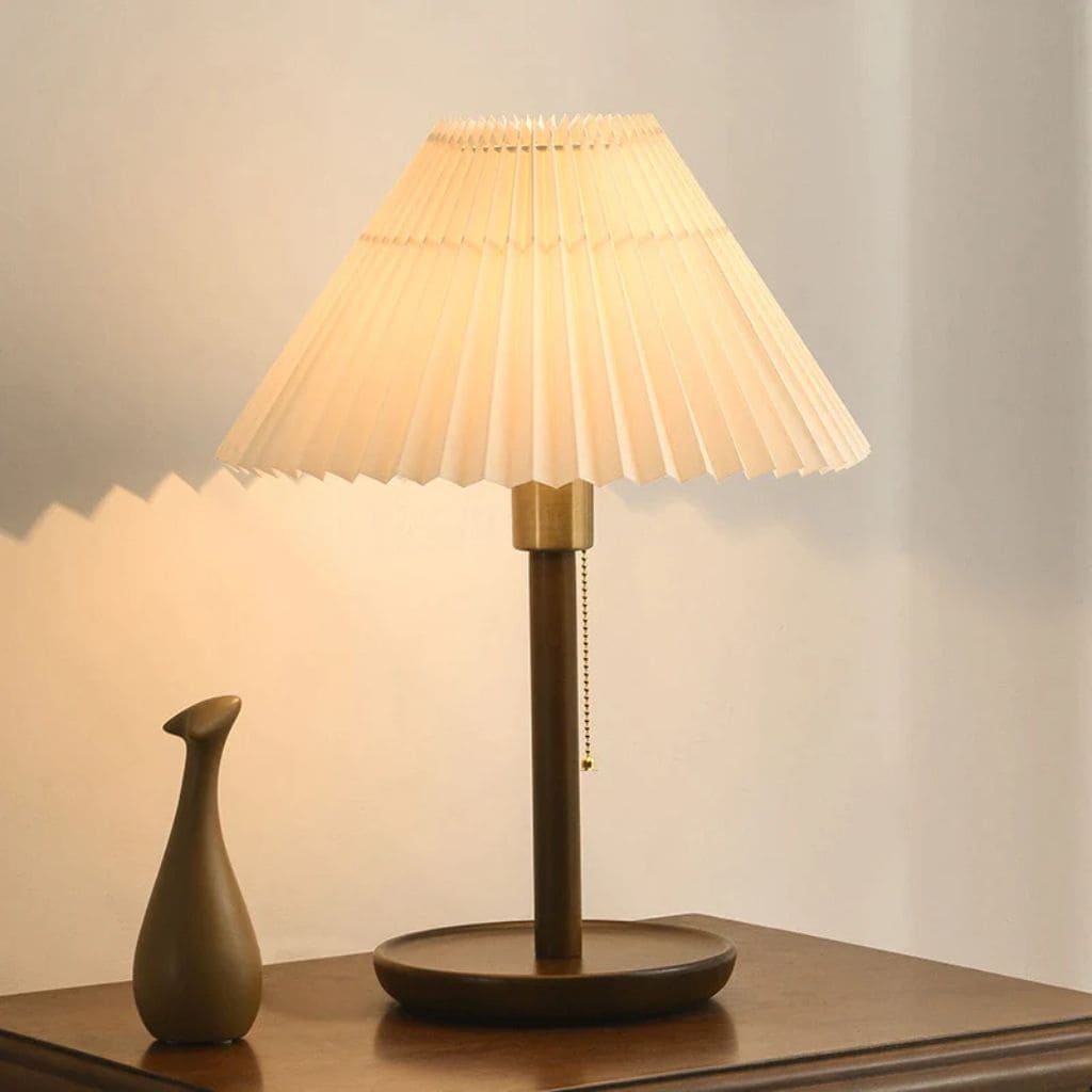 Nordic table lamp in solid wood