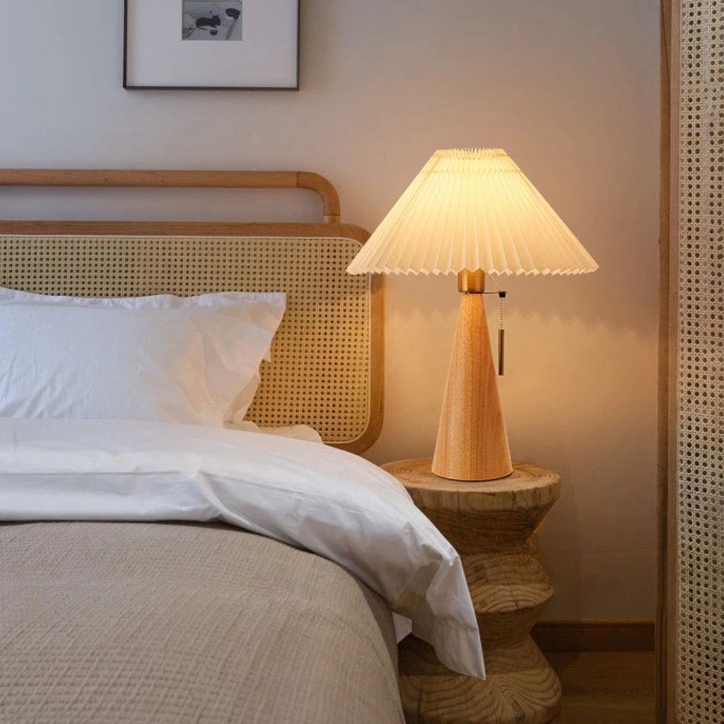 Retro folded table lamp in solid wood