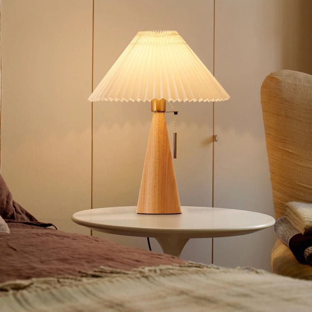 Retro folded table lamp in solid wood