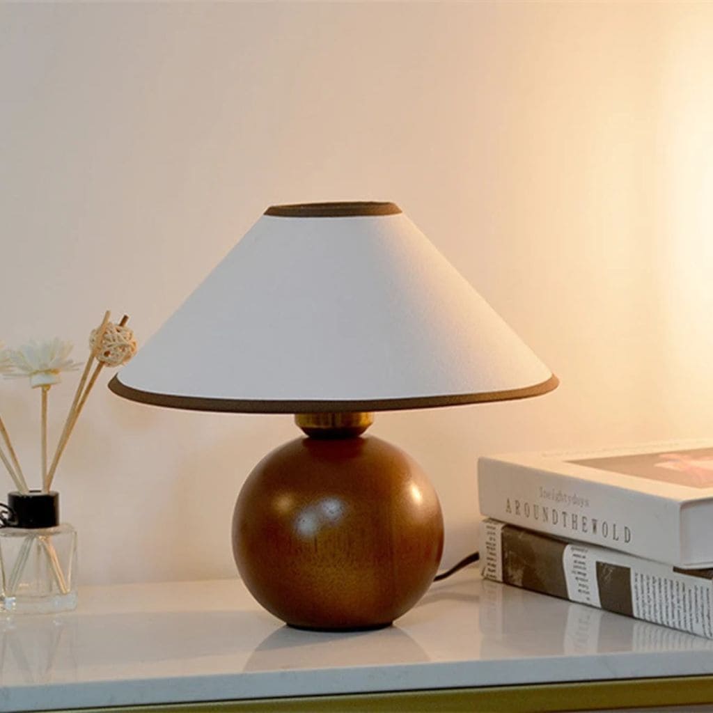 American vintage table lamp in solid wood