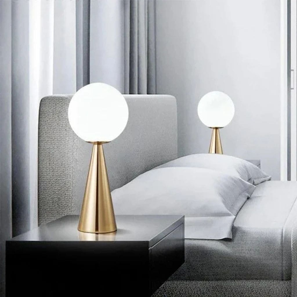 Postmodern Table Lamp in the shape of a cone