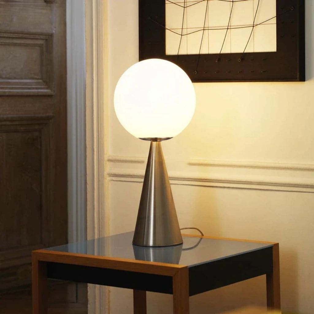 Postmodern Table Lamp in the shape of a cone