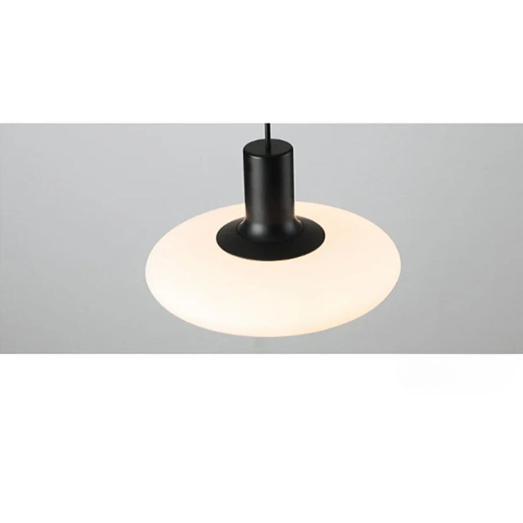 Elegant & timeless minimalist suspension