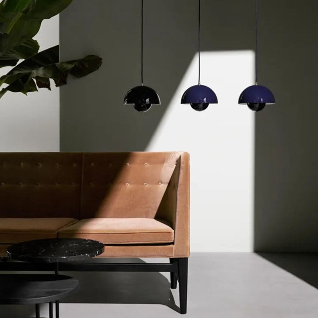 Flower jar suspension