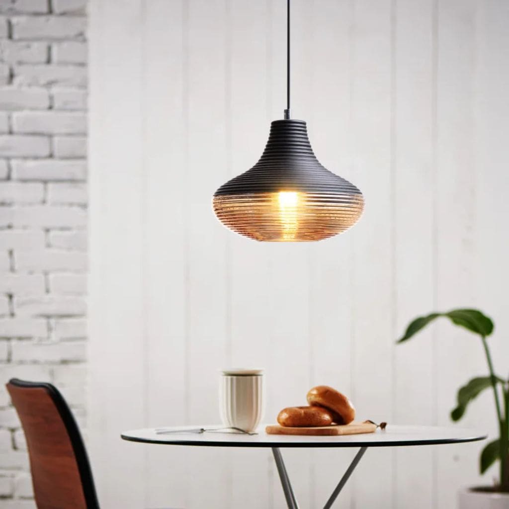 Luxury minimalist glass suspension